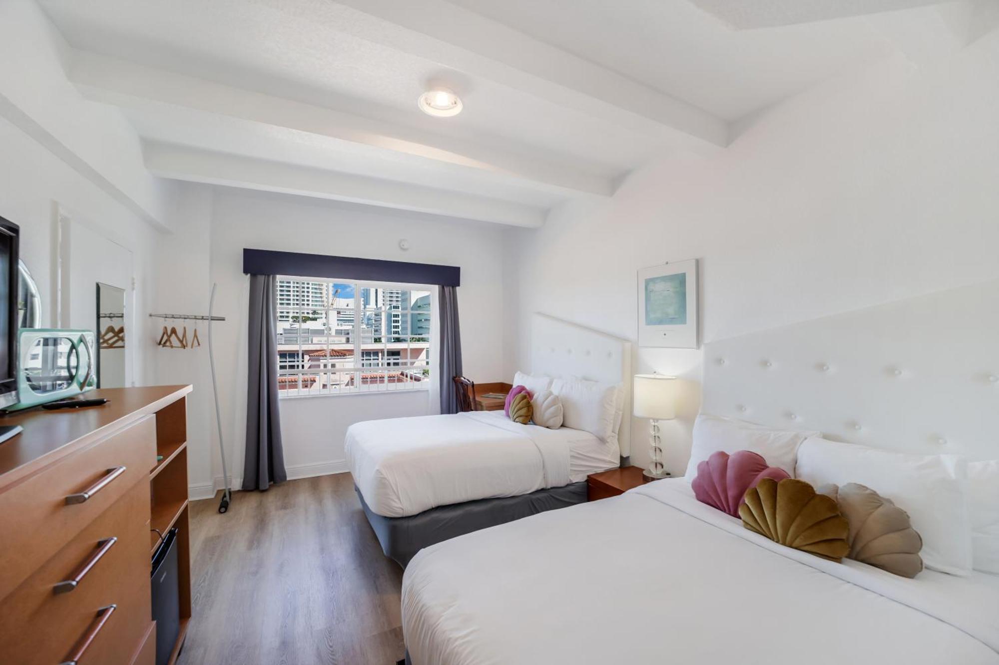Ocean Spray Hotel Miami Beach Buitenkant foto