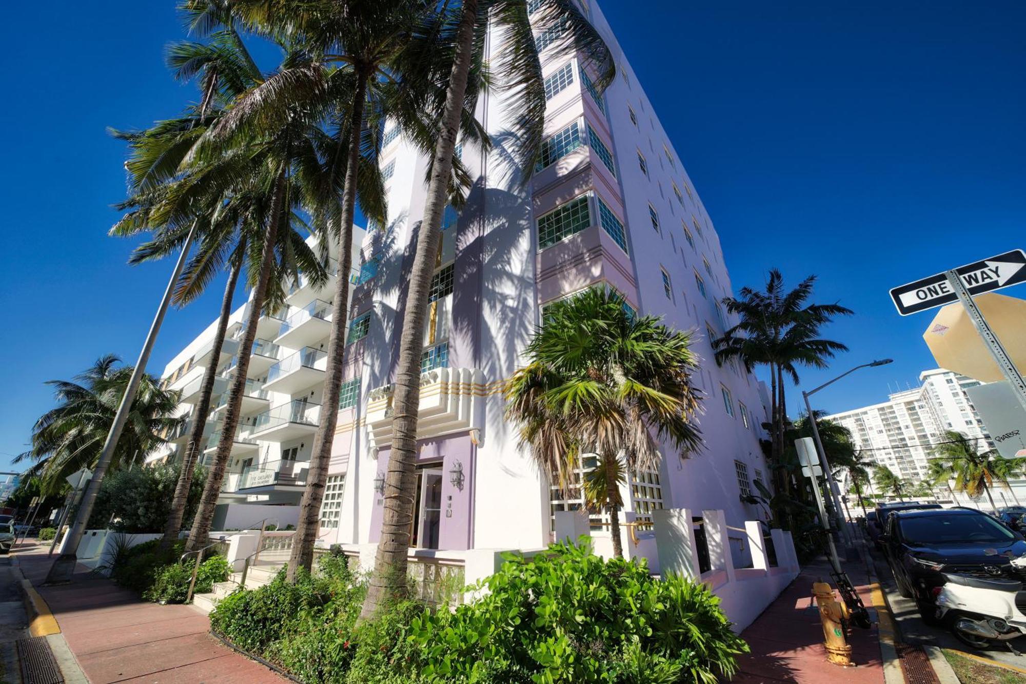 Ocean Spray Hotel Miami Beach Buitenkant foto