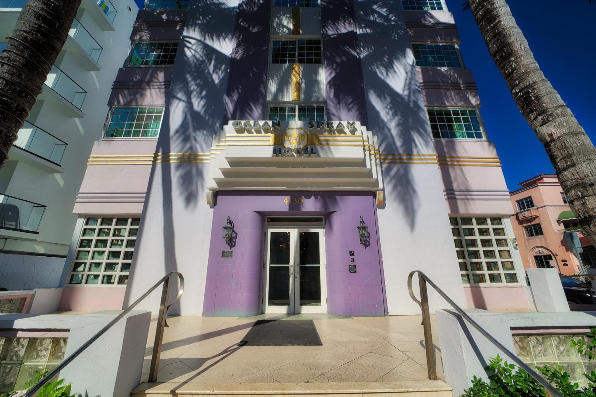 Ocean Spray Hotel Miami Beach Buitenkant foto